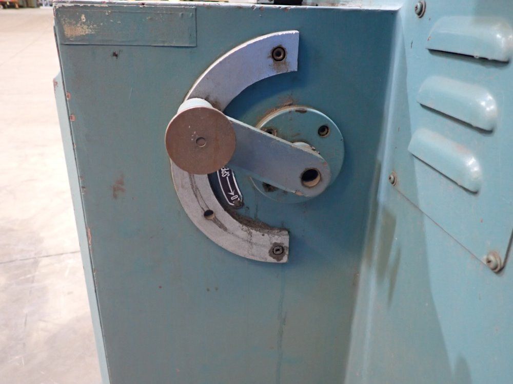 Peerless 24" Vertical Band Saw - Dcm-6