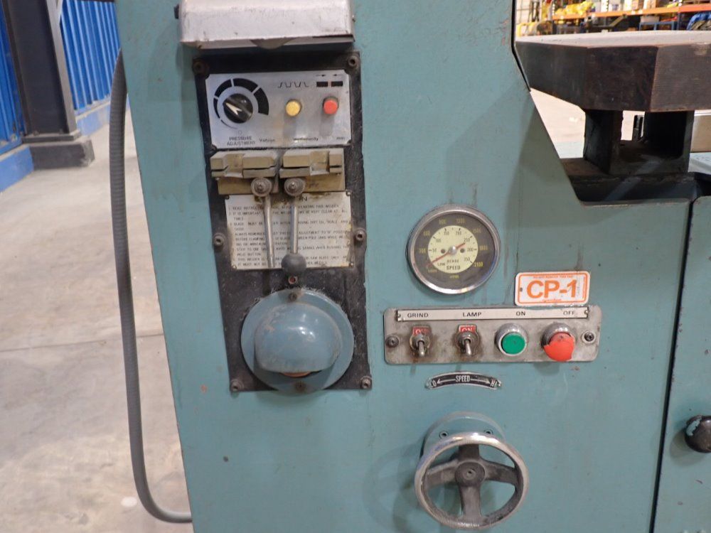 Peerless 24" Vertical Band Saw - Dcm-6