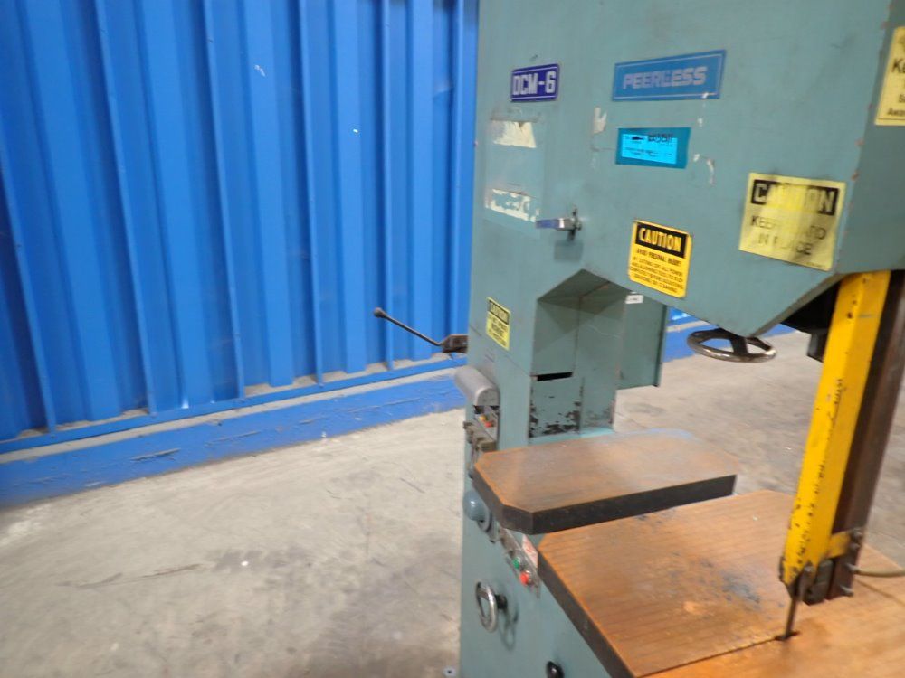 Peerless 24" Vertical Band Saw - Dcm-6