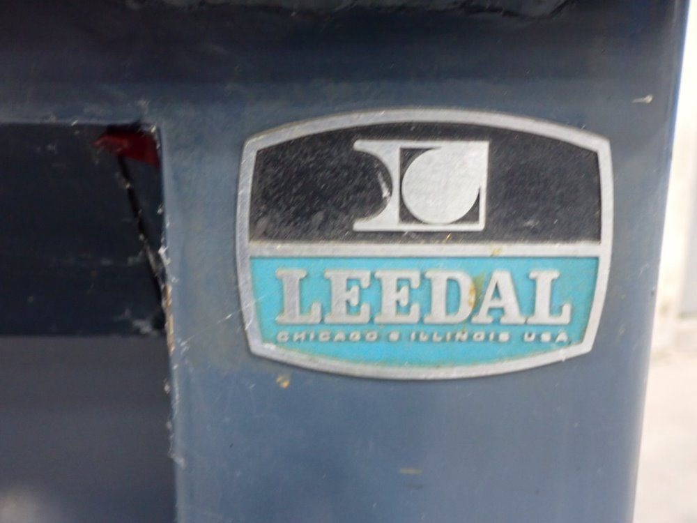 Leeal 31"x41" Electric Light Table