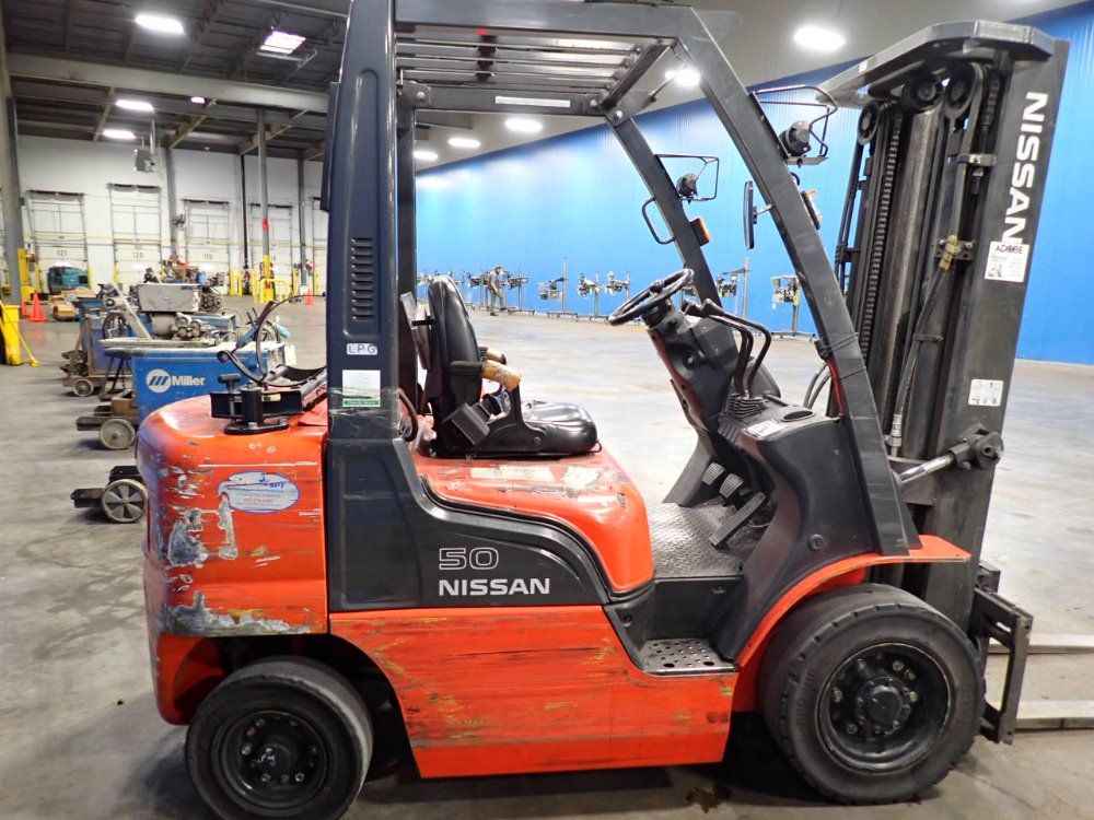Nissan 4300 Lbs Propane Forklift - Mp1f2a25lv