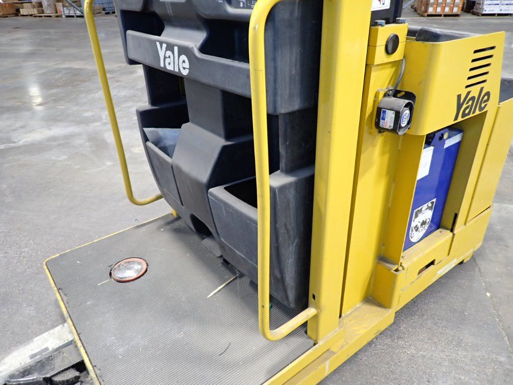 Yale 3000lb Electric Order Picker - Os030ecn24te089