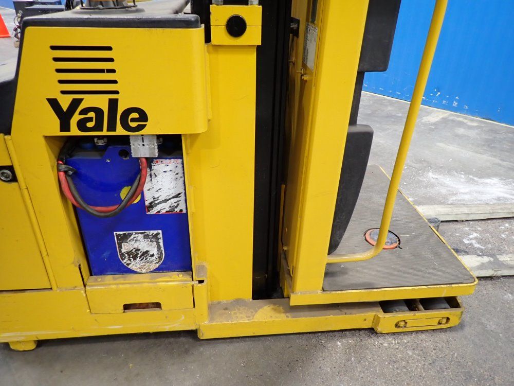 Yale 3000lb Electric Order Picker - Os030ecn24te089
