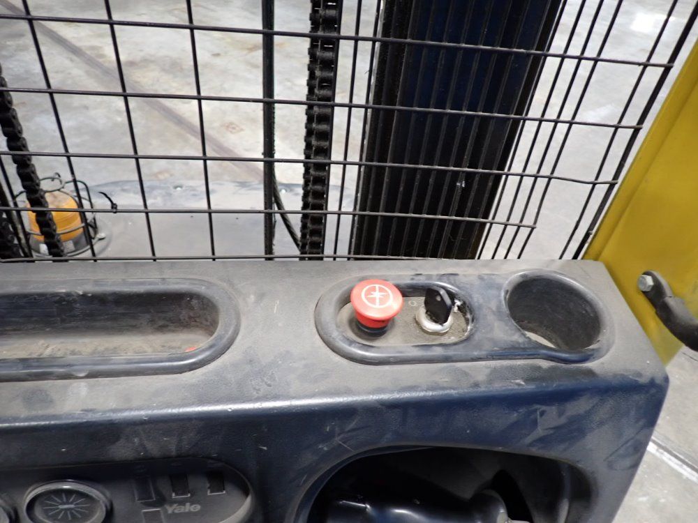 Yale 3000lb Electric Order Picker - Os030ecn24te089