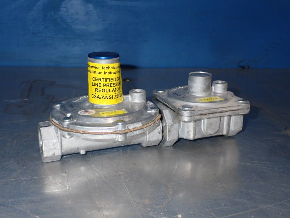 Maxitrol Gas Line Pressure Regulator - 325-3l48