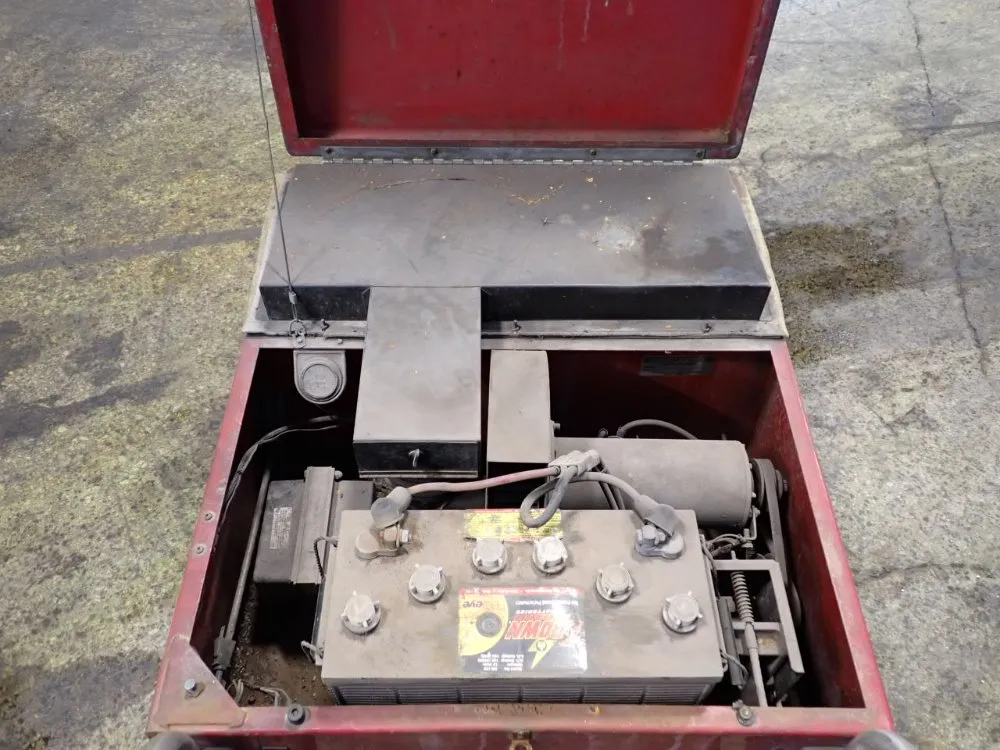 Factory Cat Floor Sweper - 34