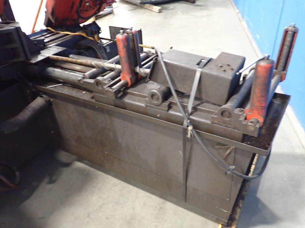 Amada 23"x16 1/2" Horizontal Band Saw - Ha-400