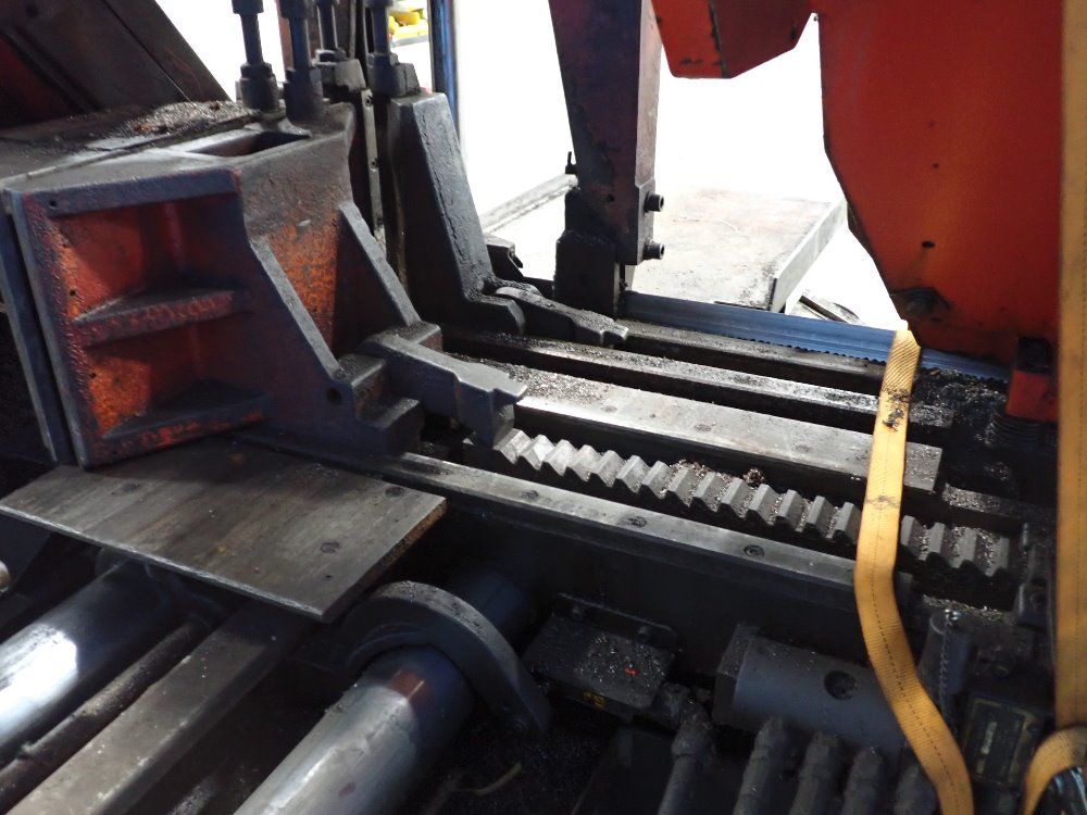 Amada 23"x16 1/2" Horizontal Band Saw - Ha-400