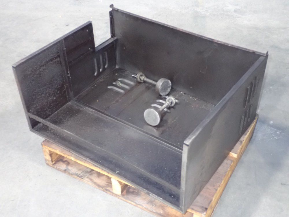 Amada 23"x16 1/2" Horizontal Band Saw - Ha-400