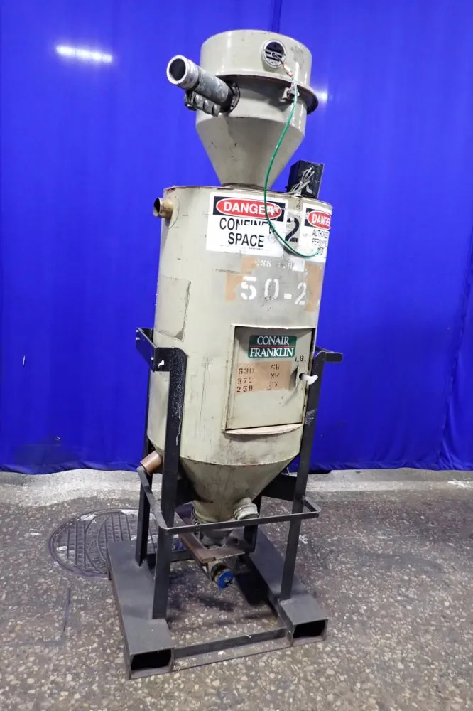 Conair 25" X 25" X 50" Vacuum Loader