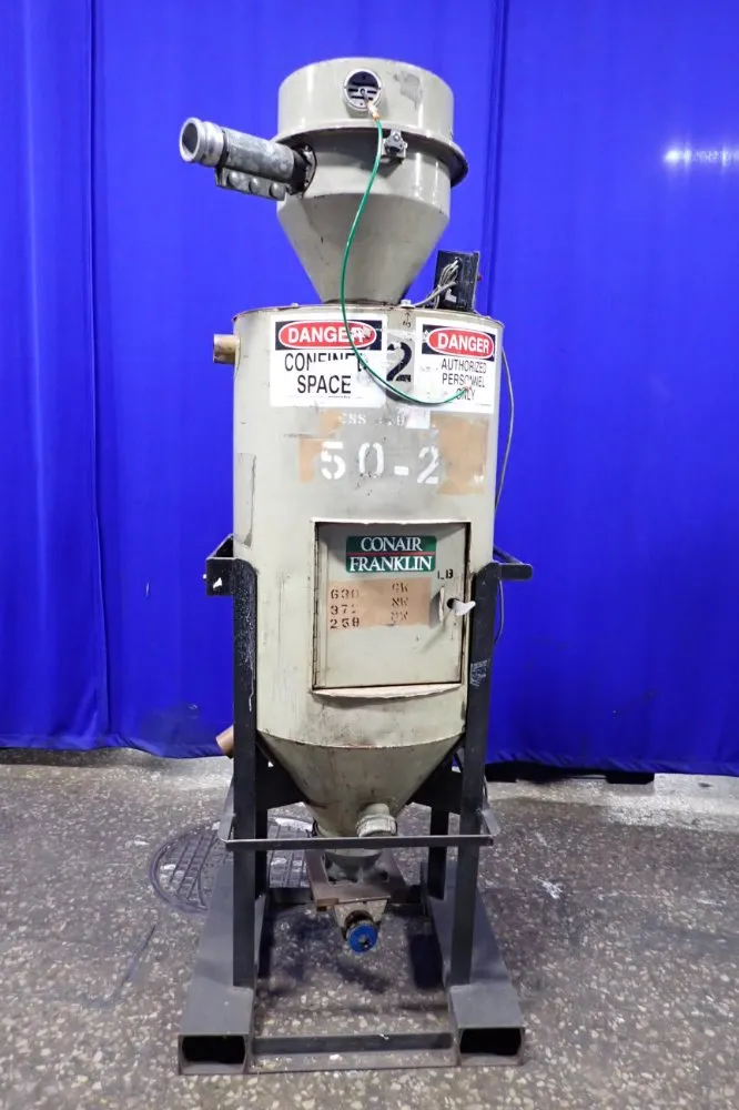 Conair 25" X 25" X 50" Vacuum Loader