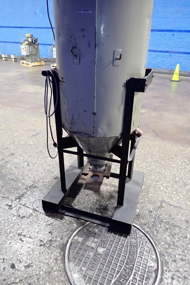 Conair 25" X 25" X 50" Vacuum Loader