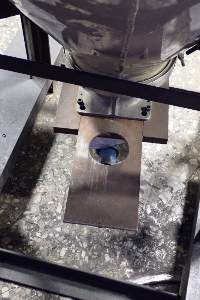 Conair 25" X 25" X 50" Vacuum Loader