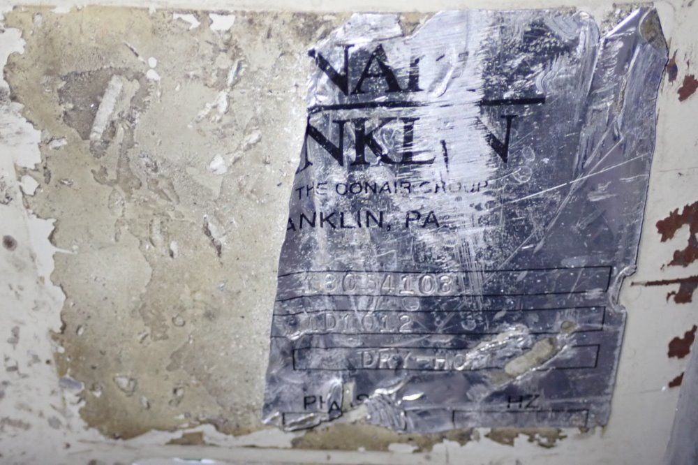 Conair 25" X 25" X 50" Vacuum Loader