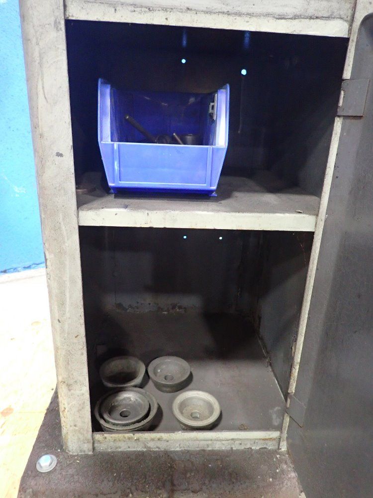 K.o. Lee Co. 1/2 Hp Universal Tool & Cutter Grinder - B600