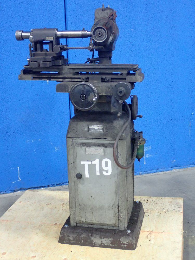 K.o. Lee Co. 1/2 Hp Universal Tool & Cutter Grinder - B600