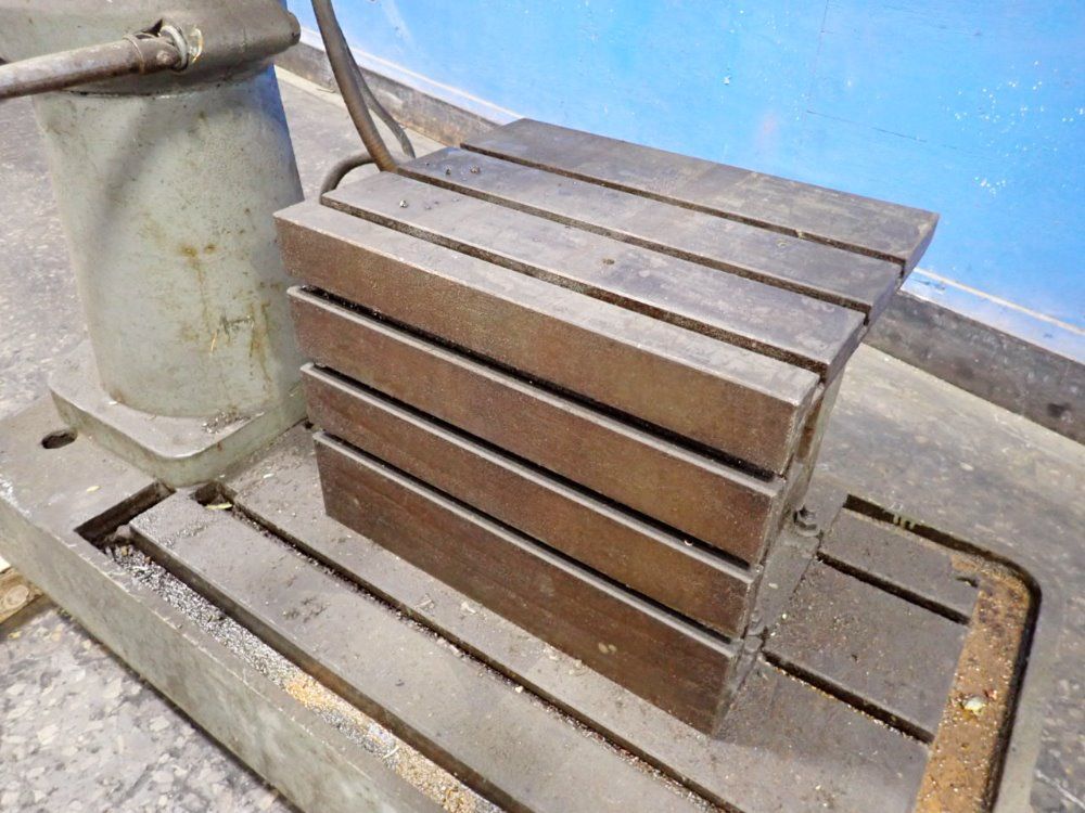 Tai Piin Radial Arm Drill