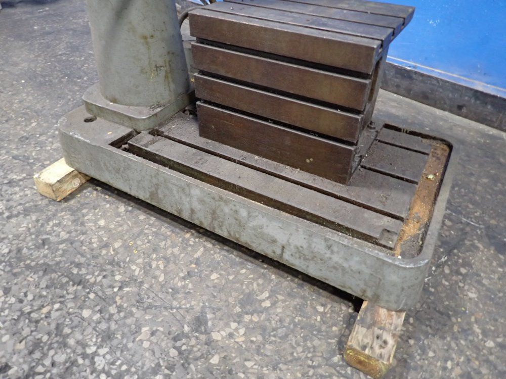 Tai Piin Radial Arm Drill