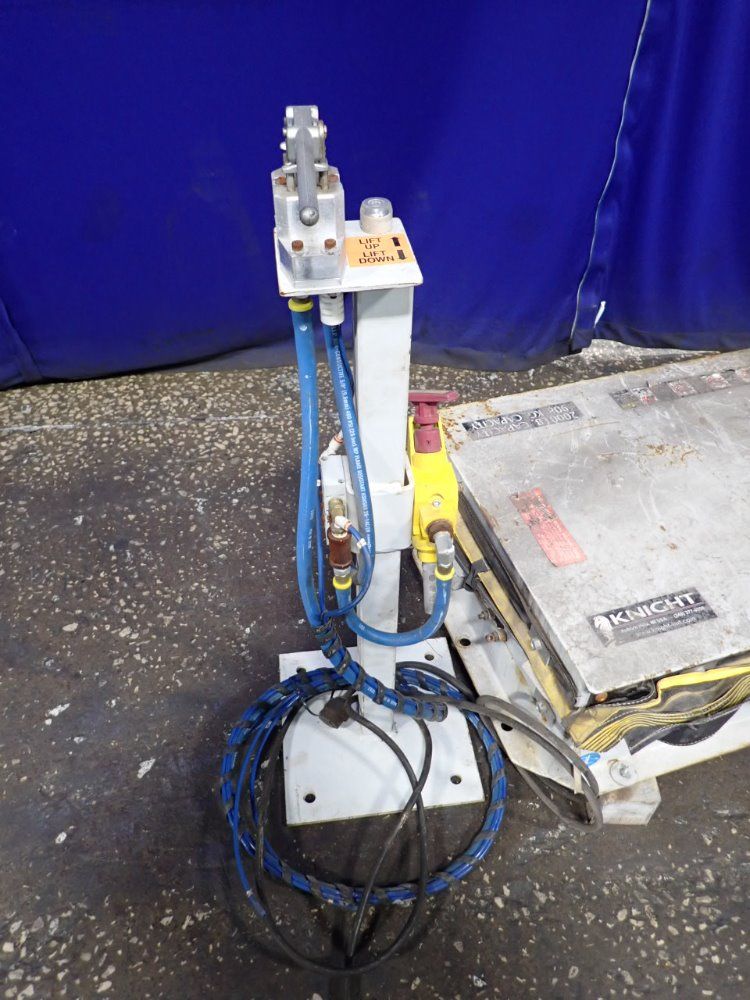Knight 2000 Lbs Lift Table