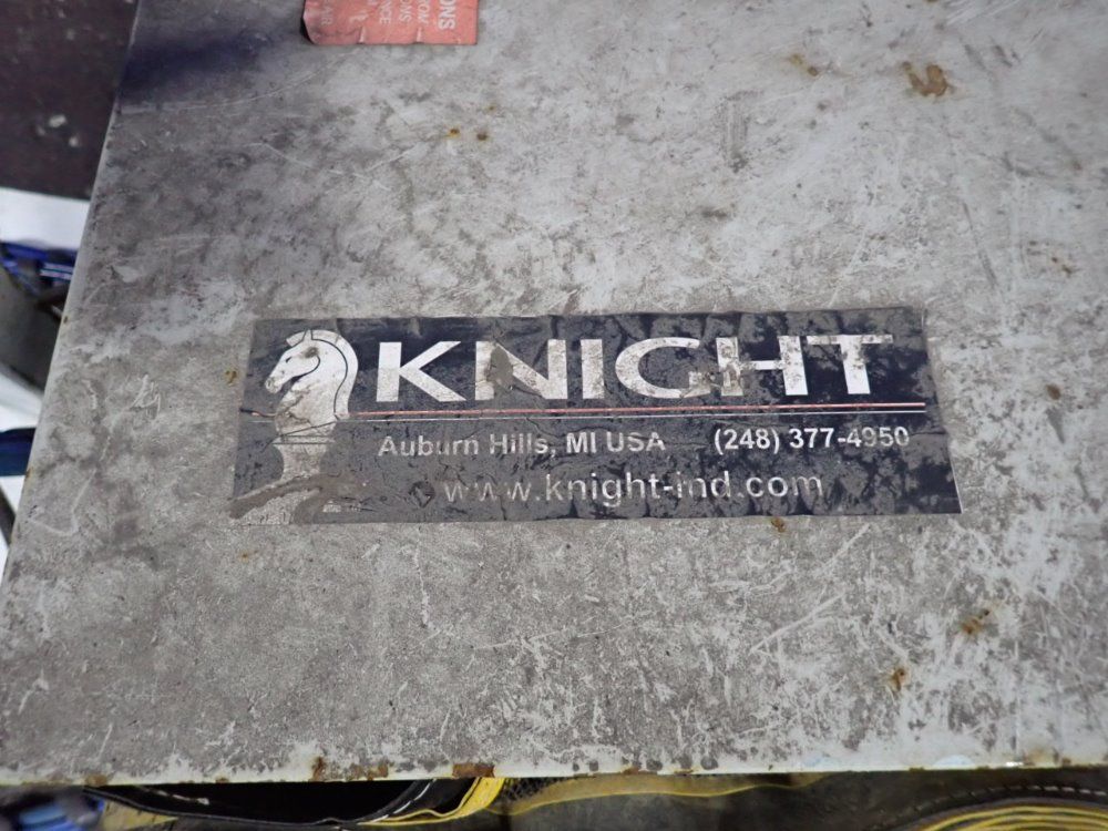 Knight 2000 Lbs Lift Table