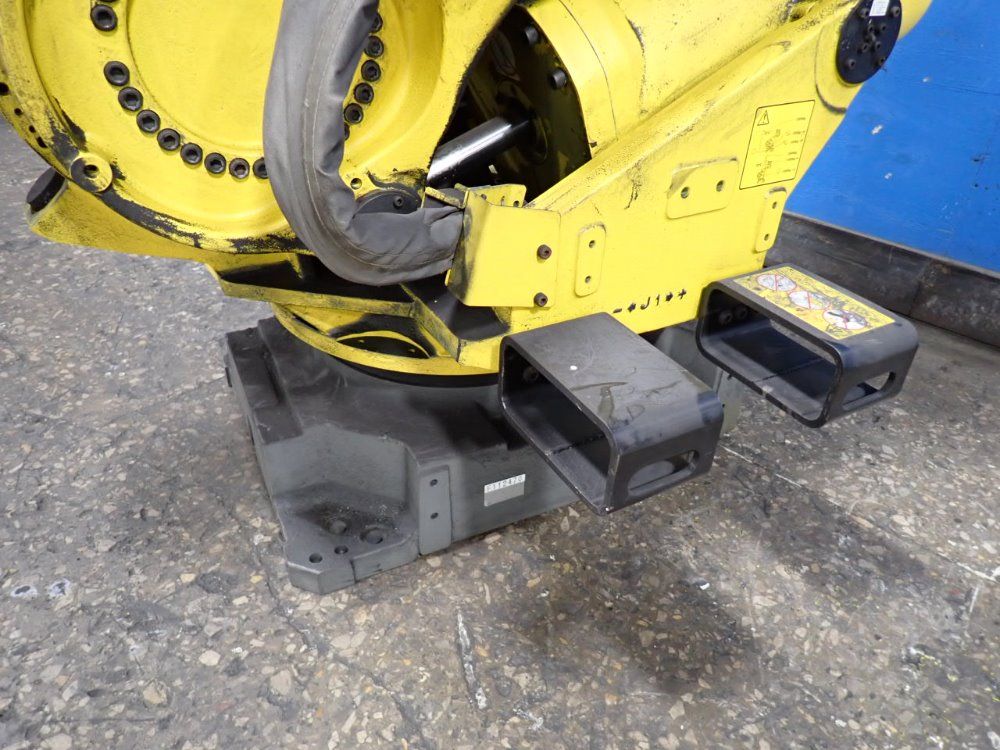 Fanuc Robot - R-2000ib210f