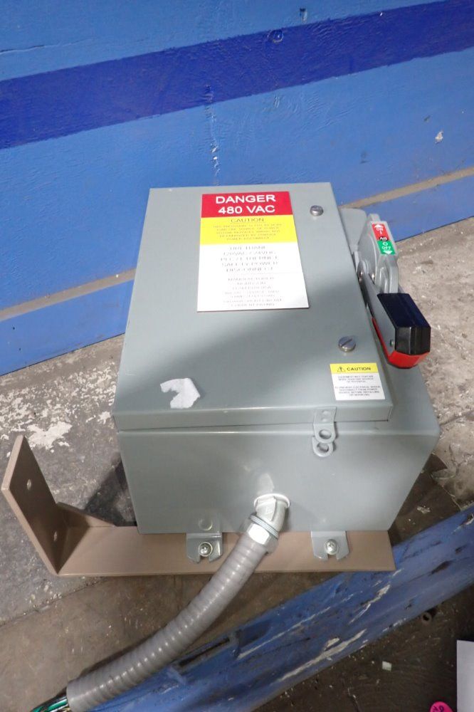 Allen Bradley 30a/600v Fusible Disconnect - 1494g-bf3j6-412-414