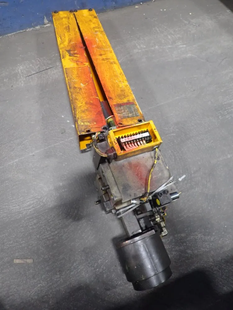 Sr 10 Ton Self Traveling Clamp - 10j-95.3-800-dof-s052