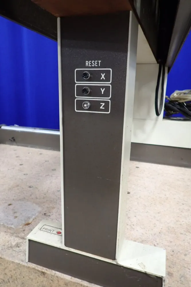 Starrett Coordinate Measuring Machine - Rcs28-28-18