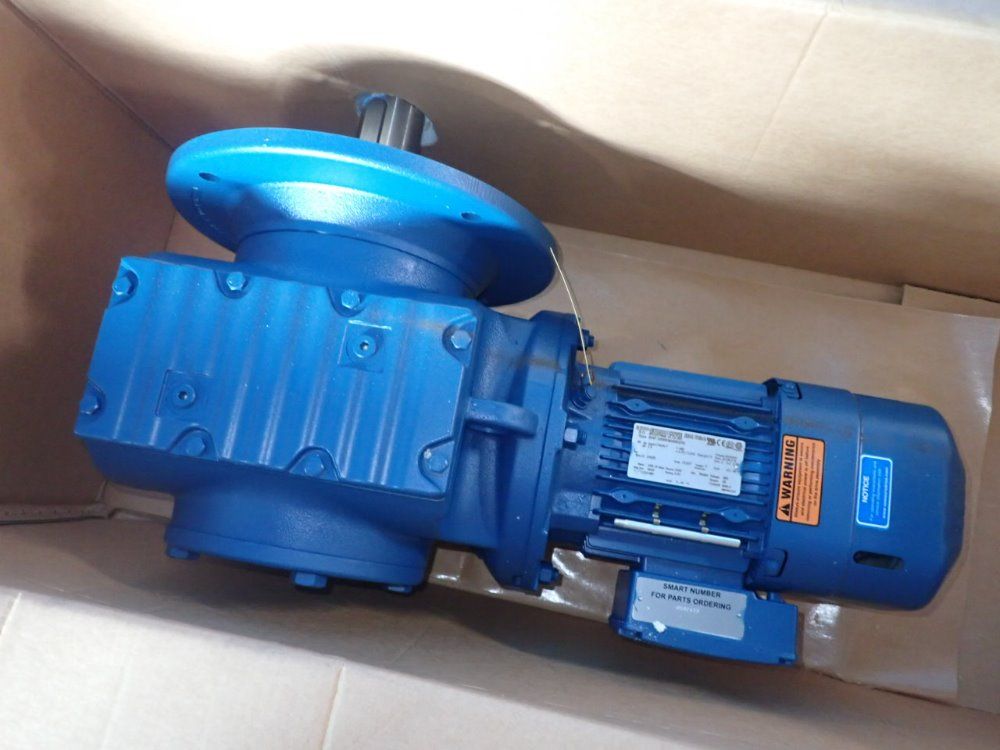 Sew-eurodrive 1 1/2 Hp Gear Drive - Sf37dre90m4be2hr