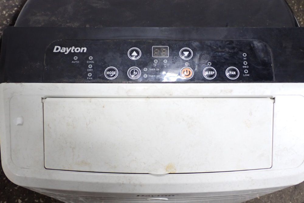 Dayton 10,000 Btu Air Conditioner - Seak1