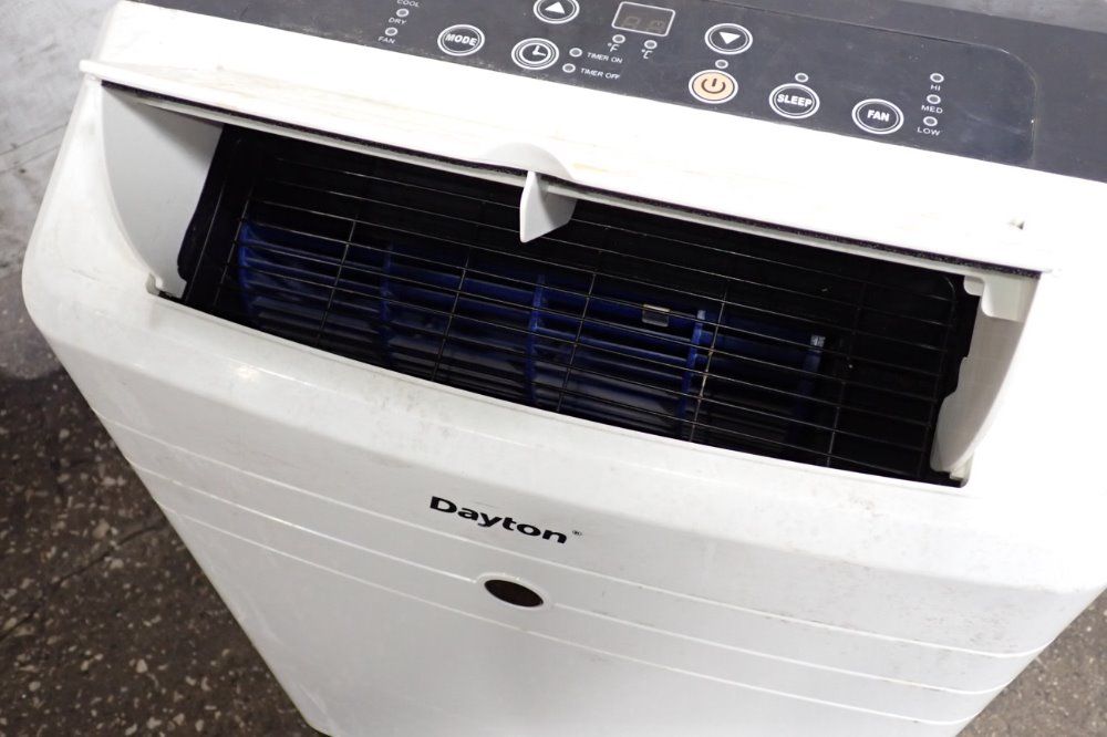 Dayton 10,000 Btu Air Conditioner - Seak1