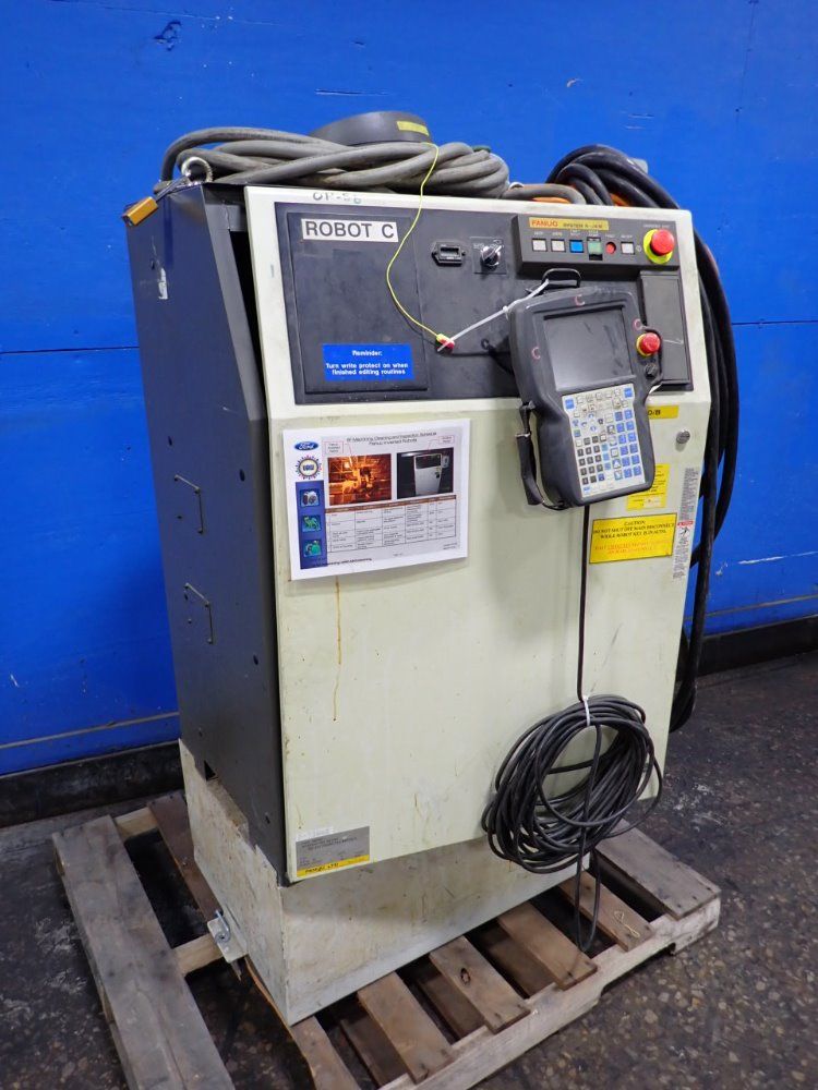 Fanuc Robot Control Cabinet - A05b-2466-b152