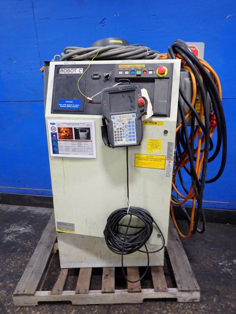 Fanuc Robot Control Cabinet - A05b-2466-b152