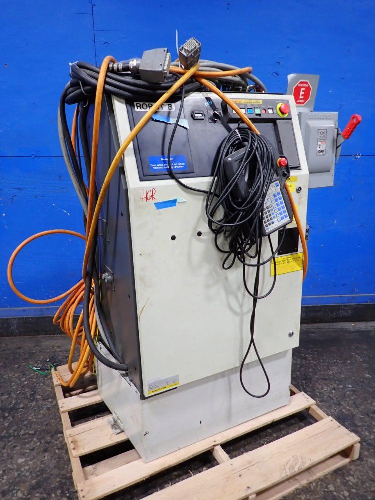 Fanuc Robot Control Cabinet - A05b-2466-b150