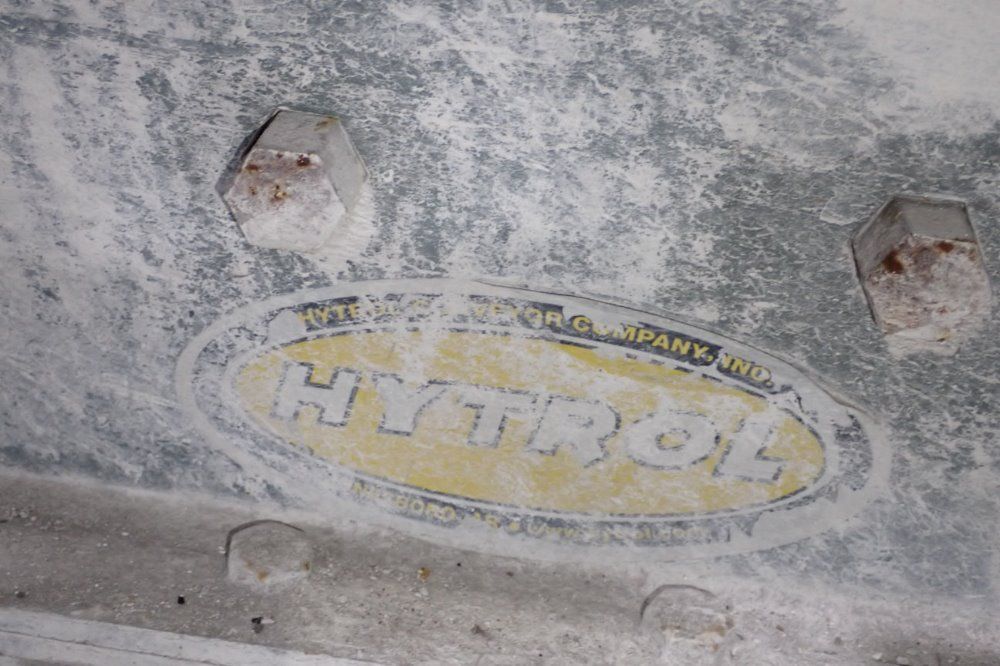 Hytrol Power Belt Conveyor