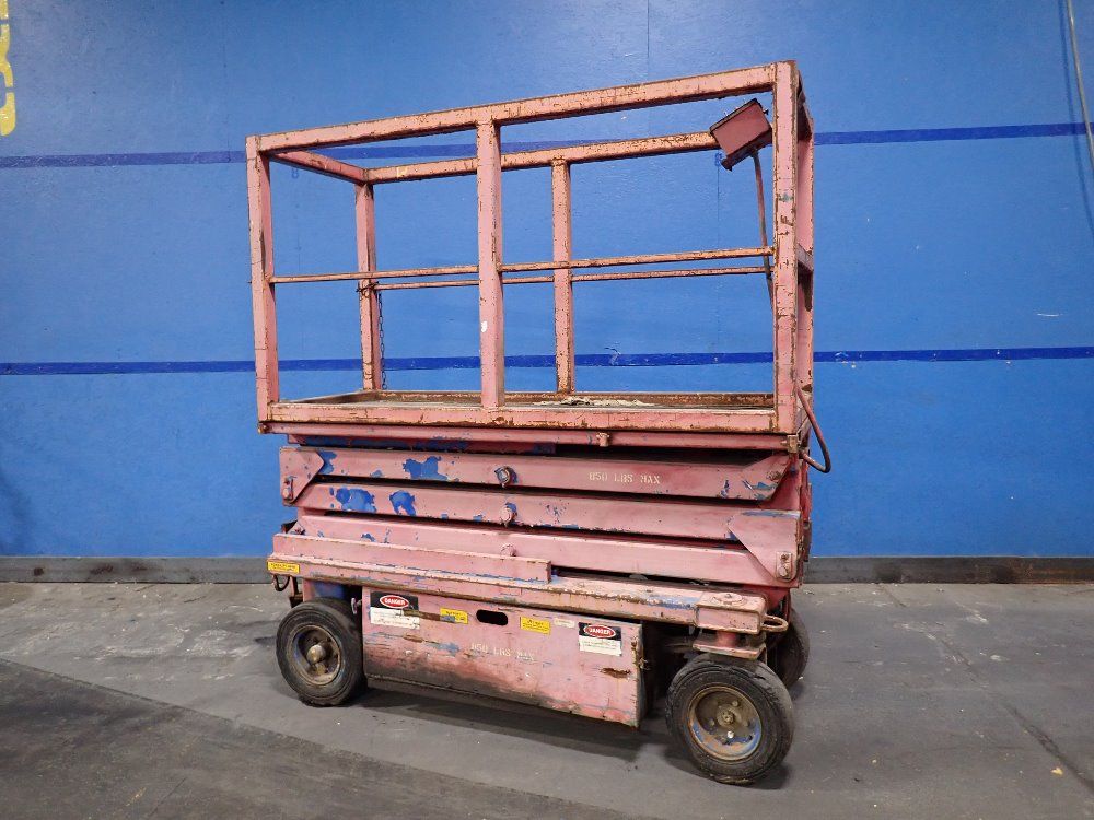  Scissor Lift