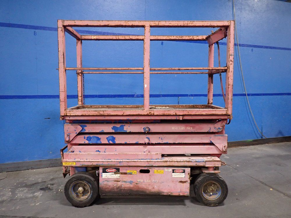  Scissor Lift