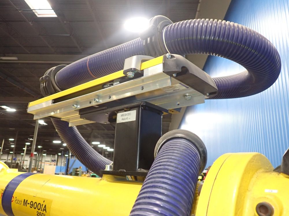 Fanuc 2017 Fanuc M-900ia 260l Robot - M-900ia 260l