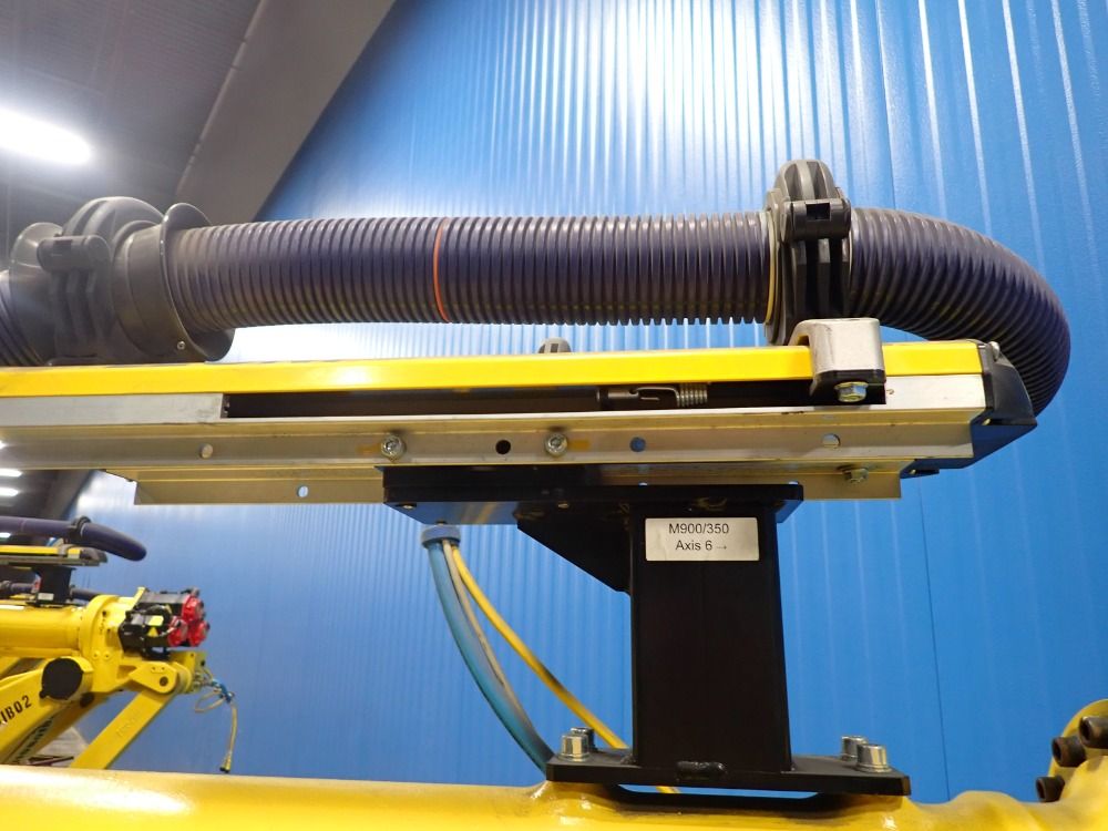 Fanuc 2017 Fanuc M-900ia 260l Robot - M-900ia 260l