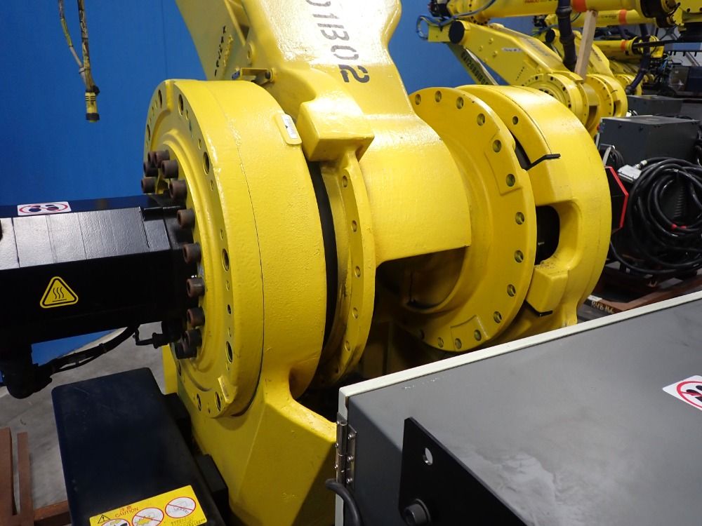 Fanuc 2017 Fanuc M-900ia 260l Robot - M-900ia 260l