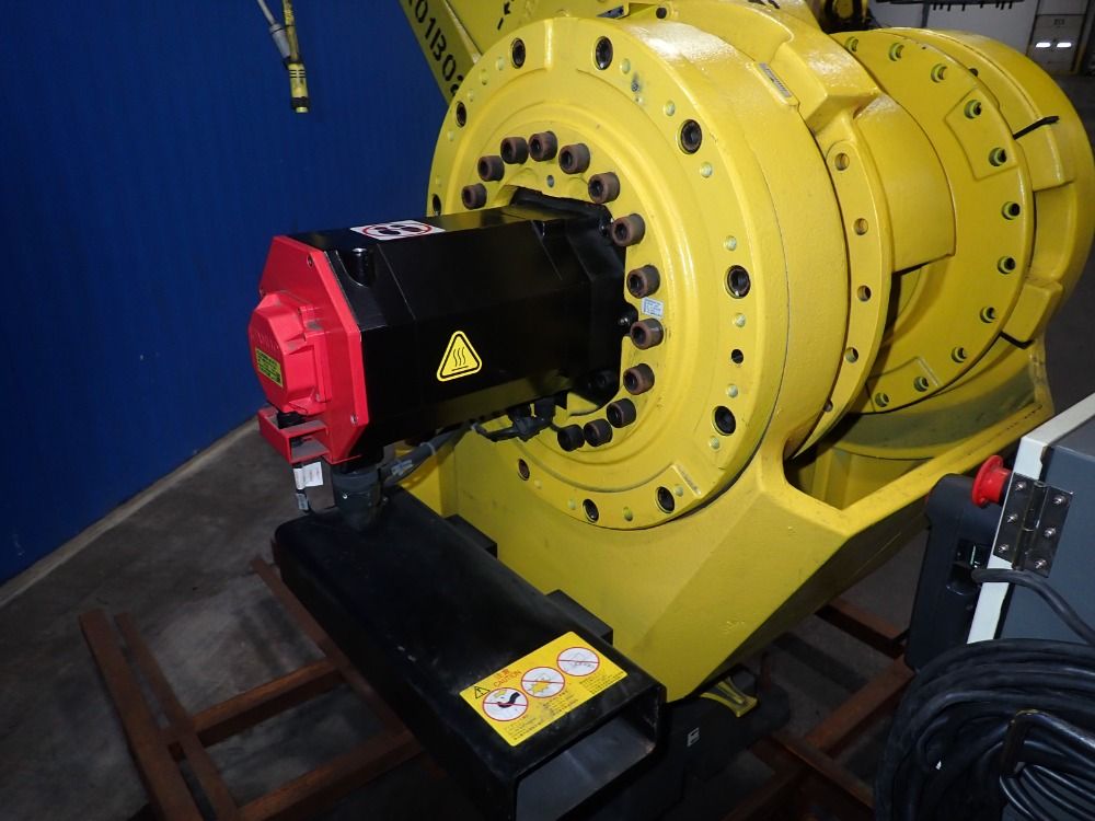Fanuc 2017 Fanuc M-900ia 260l Robot - M-900ia 260l