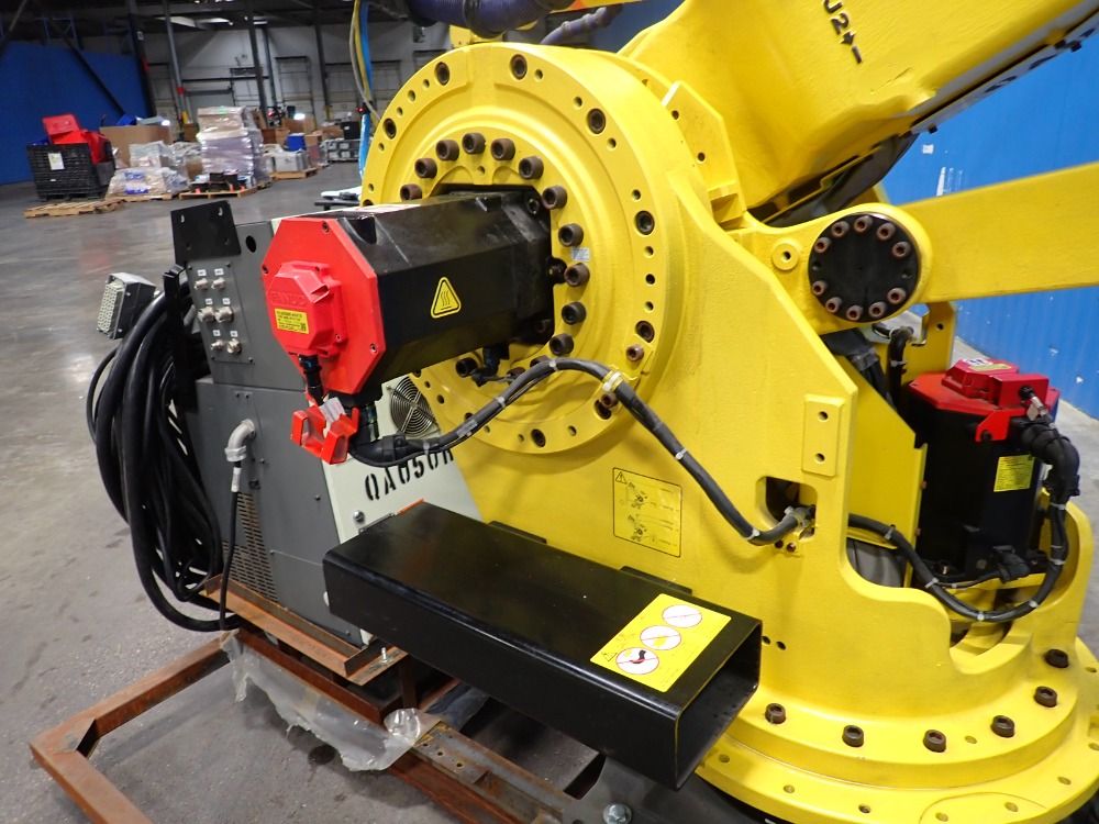 Fanuc 2017 Fanuc M-900ia 260l Robot - M-900ia 260l