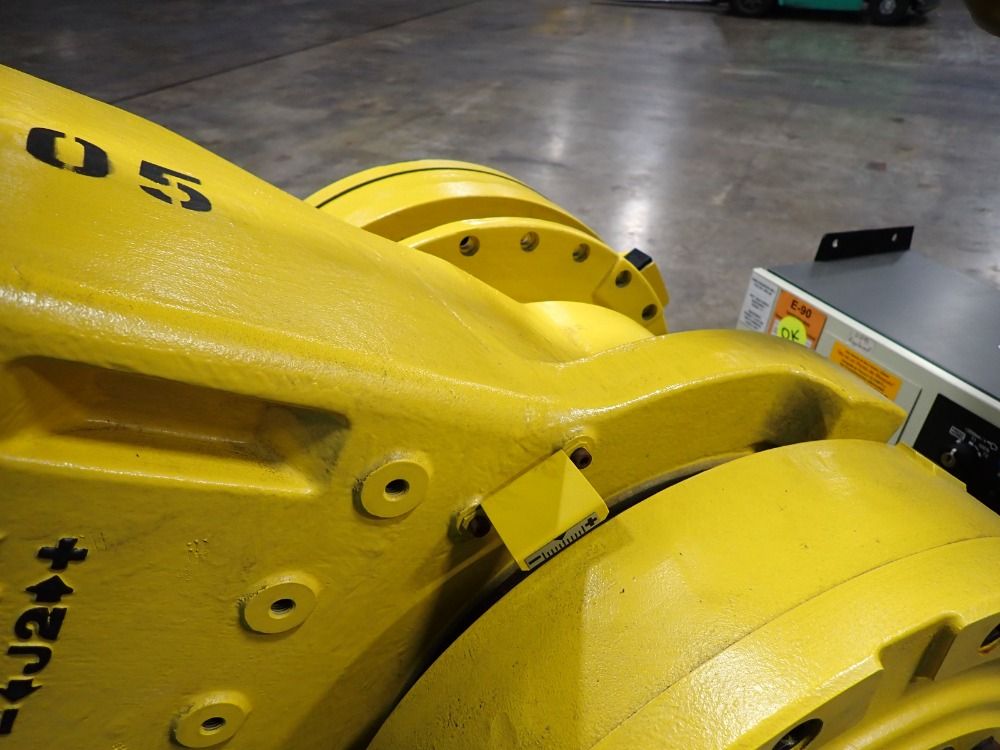 Fanuc 2017 Fanuc M-900ia 260l Robot - M-900ia 260l