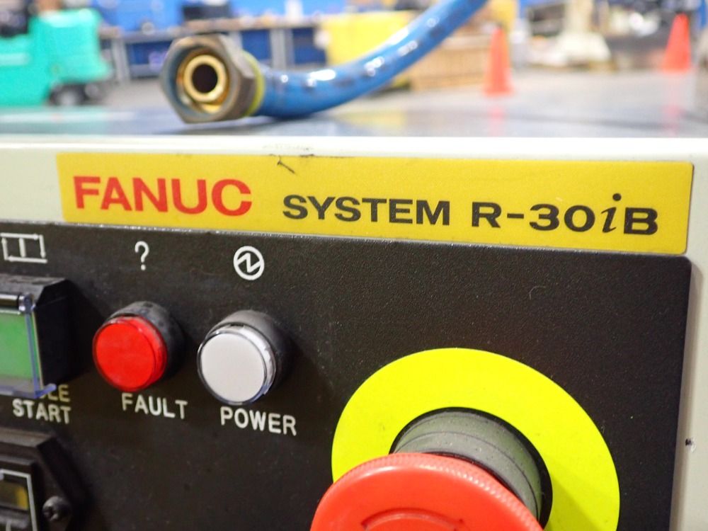 Fanuc 2017 Fanuc M-900ia 260l Robot - M-900ia 260l