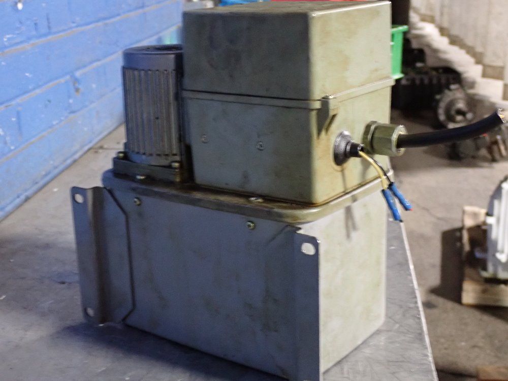 Used Showa Lubicator | HGR Industrial Surplus