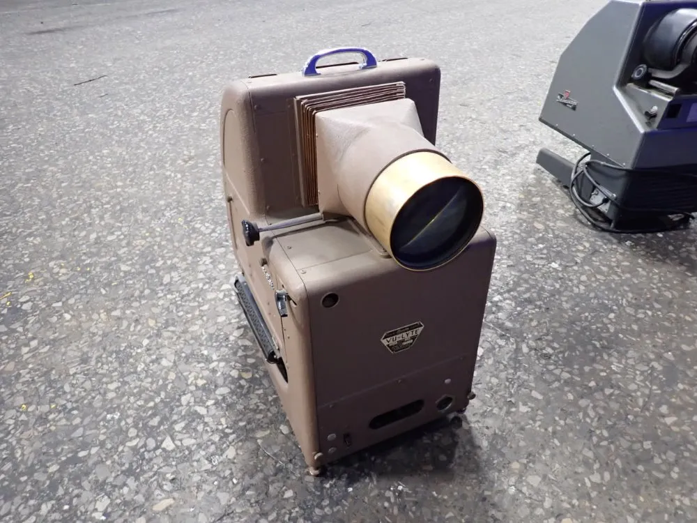Charles Beaseler Projector - Vu-lyte