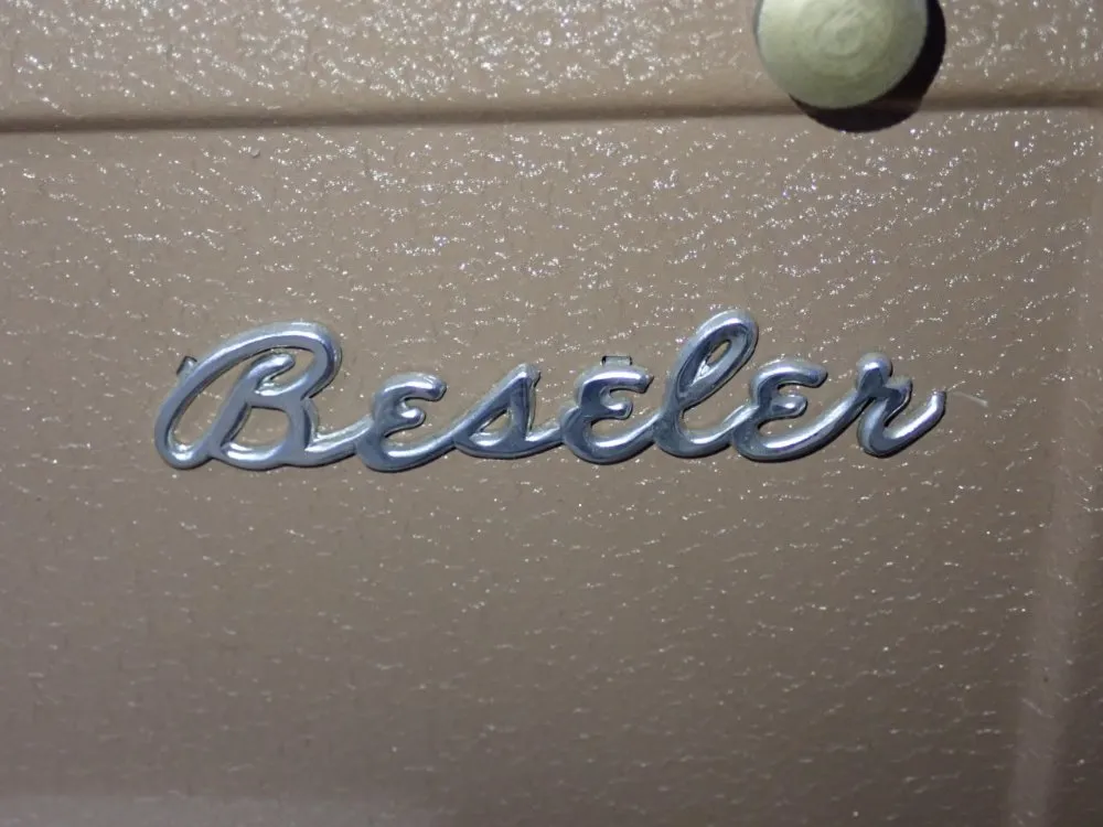 Charles Beaseler Projector - Vu-lyte