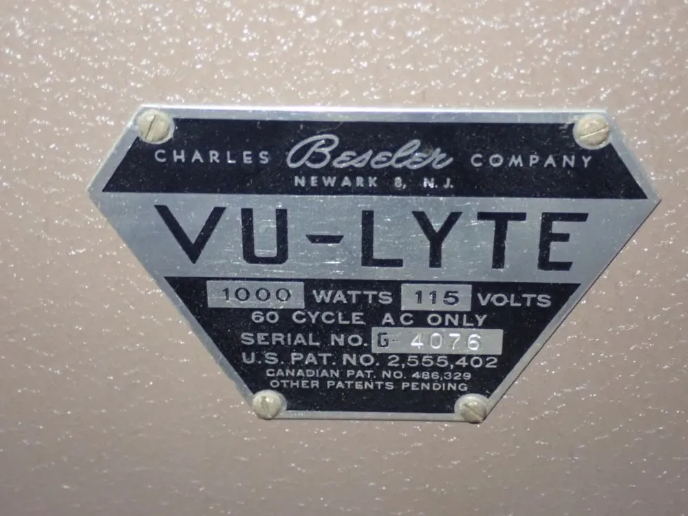 Charles Beaseler Projector - Vu-lyte