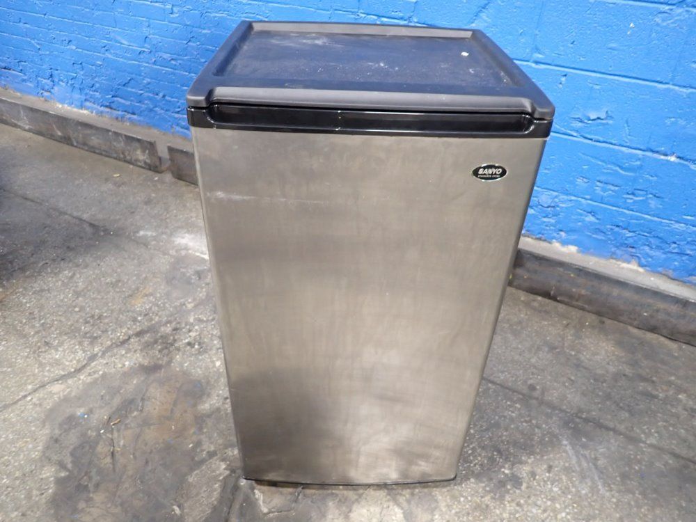 Sanyo Refrigerator