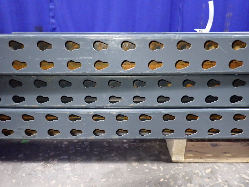  Pallet Racking Uprights